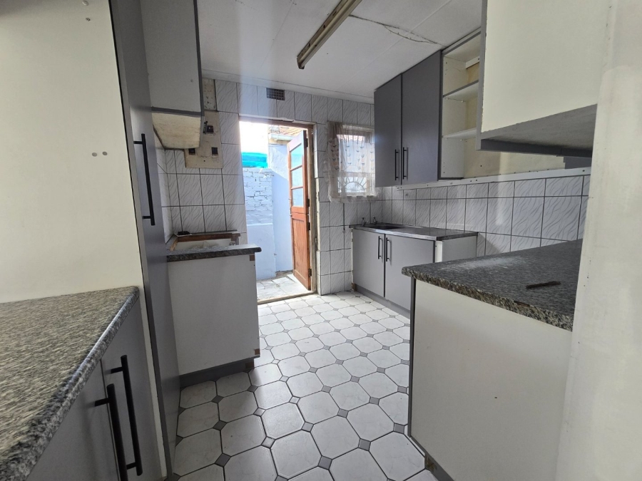 3 Bedroom Property for Sale in Strandfontein Village Western Cape